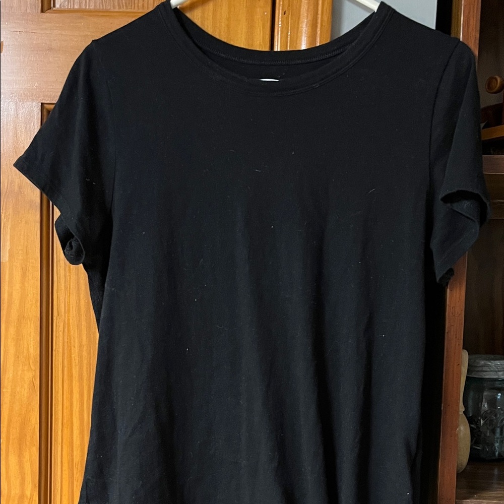 Old Navy Black Short Sleeve Tee